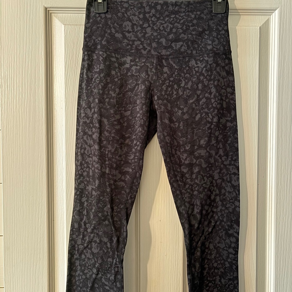 Lululemon Align leggings, size 6, 23”